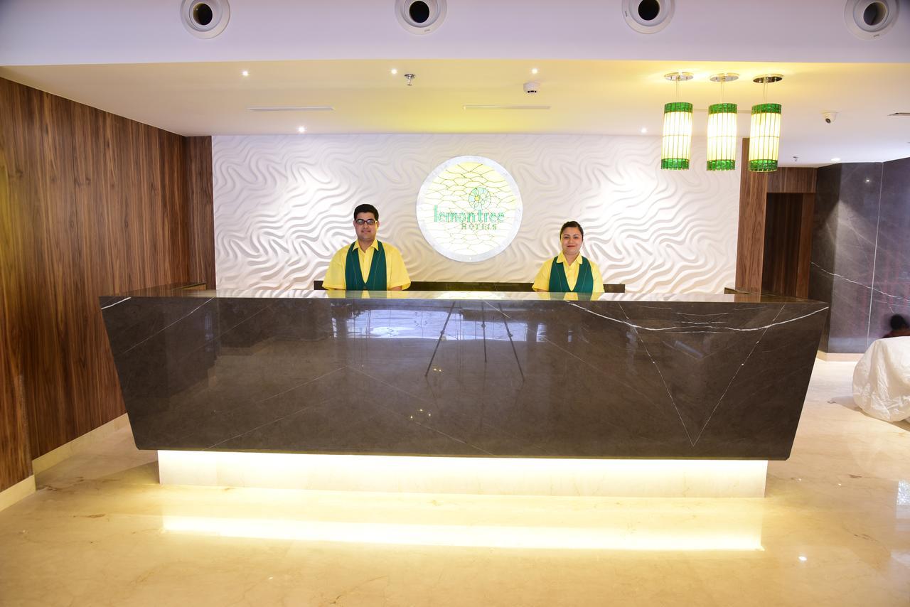 Lemon Tree Hotel Shiliguri Exterior foto